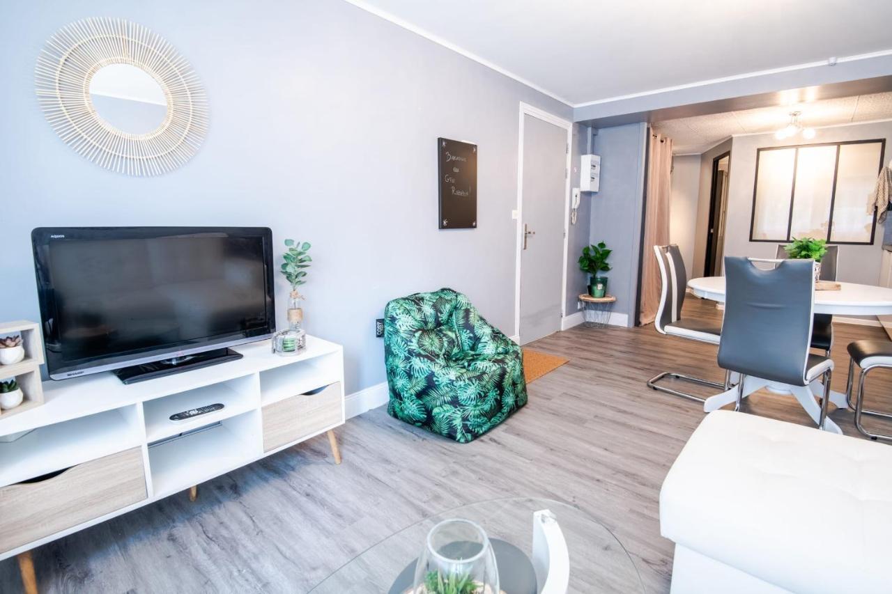 Charmant Logement En Plein Coeur Du Centre Ville D'Amboise Apartamento Exterior foto
